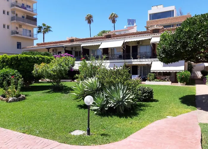 Carihuela Palace * Torremolinos